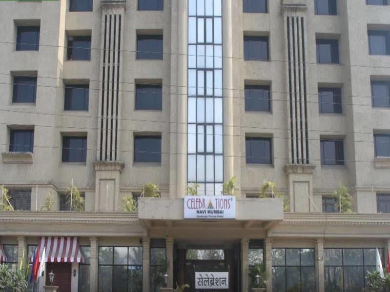 Celebrations Hotel Nova Bombaim Exterior foto